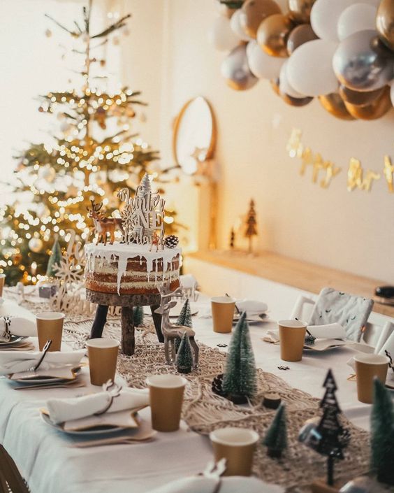 Woodland Theme Winter Baby Shower Decor Ideas